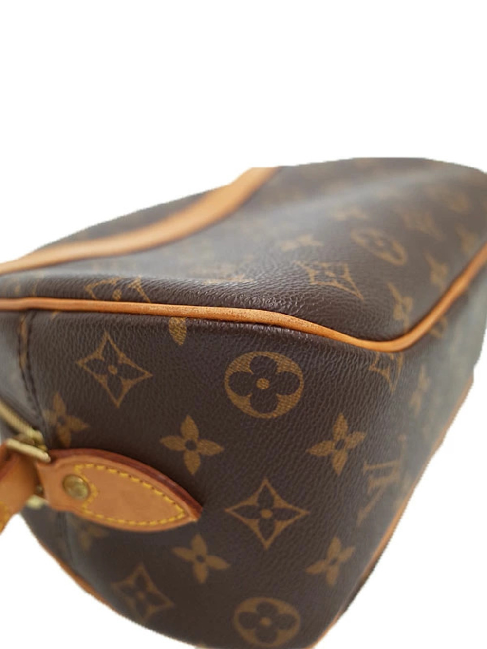 Louis Vuitton Monogram Blois Shoulder Bag - Picture 7 of 9
